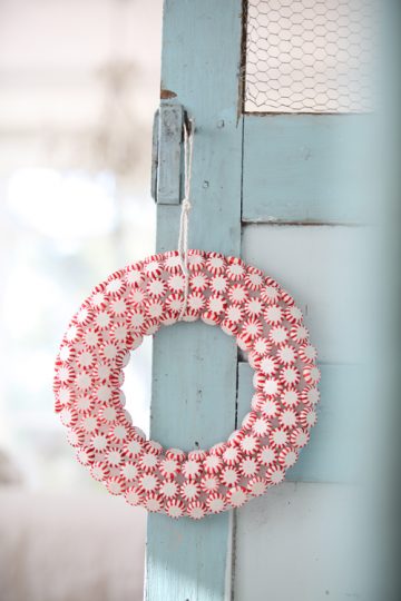 Peppermint Candy Wreath | 25+ Beautiful Christmas Wreaths