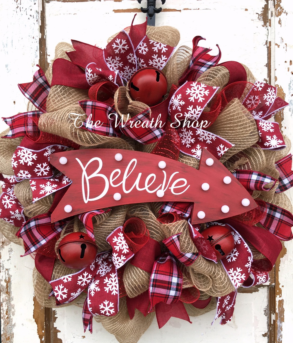 Rustic Believe Christmas Wreath with Light Up Sign | 25+ Beautiful Christmas Wreaths