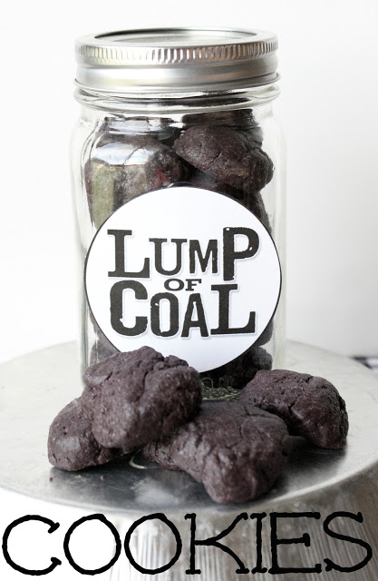 Lump of Coal Cookies | 25+ Edible Christmas Gifts