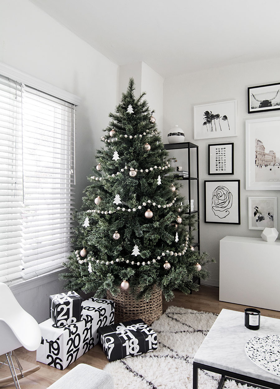 Minimal Scandinavian Christmas Tree