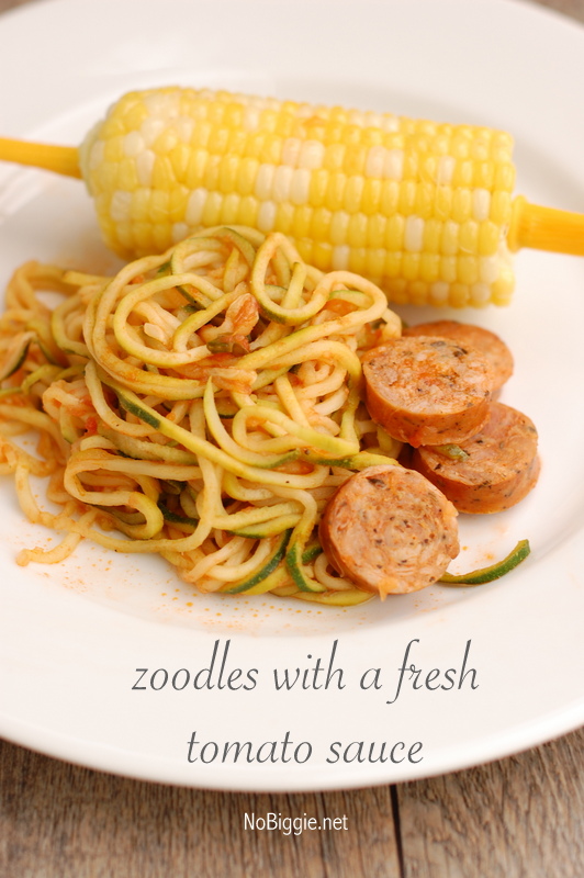Zoodles in a fresh tomato sauce | NoBiggie.net-zoodles