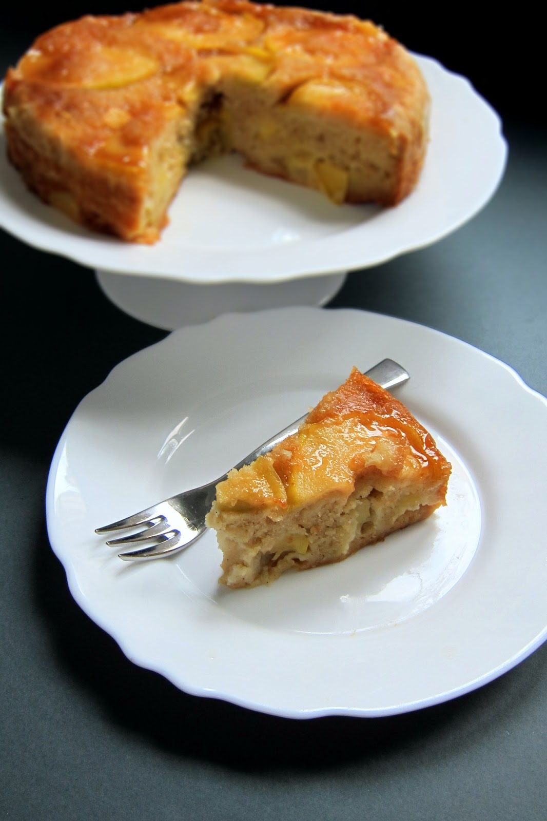 Pressure Cooker Upside-down Apple and Ricotta Cake | 25+ Sweet Instant Pot Recipes
