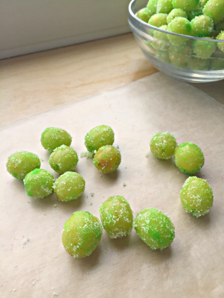 Snow Berries | 25+ cool ways to use Kool Aid