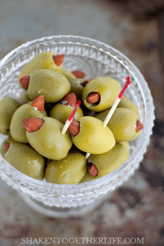 Almond and Blue Cheese Stuffed Olives | 25+ Easy No Cook Appetizers