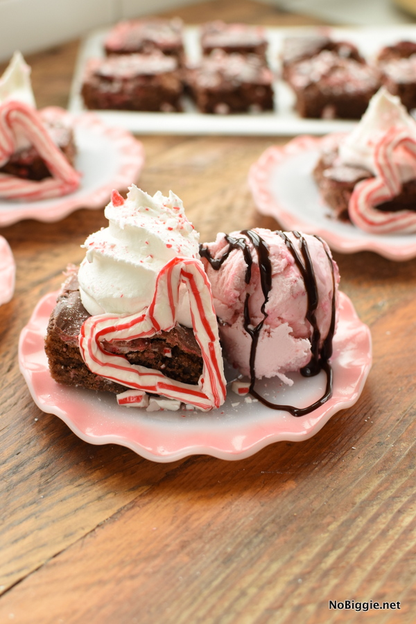 peppermint brownies with peppermint ice cream