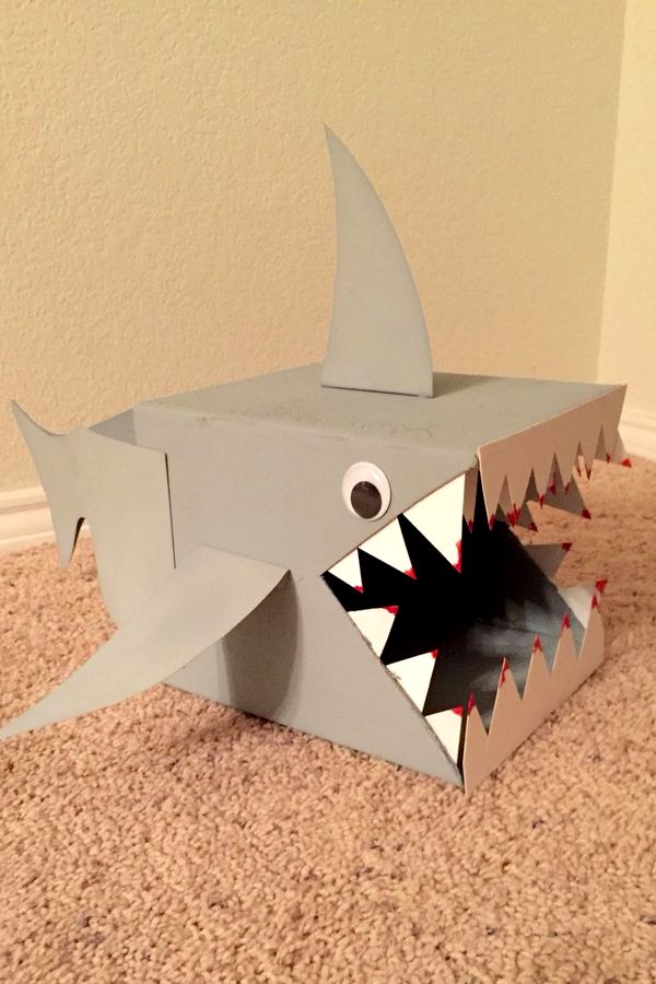 shark Valentine Box