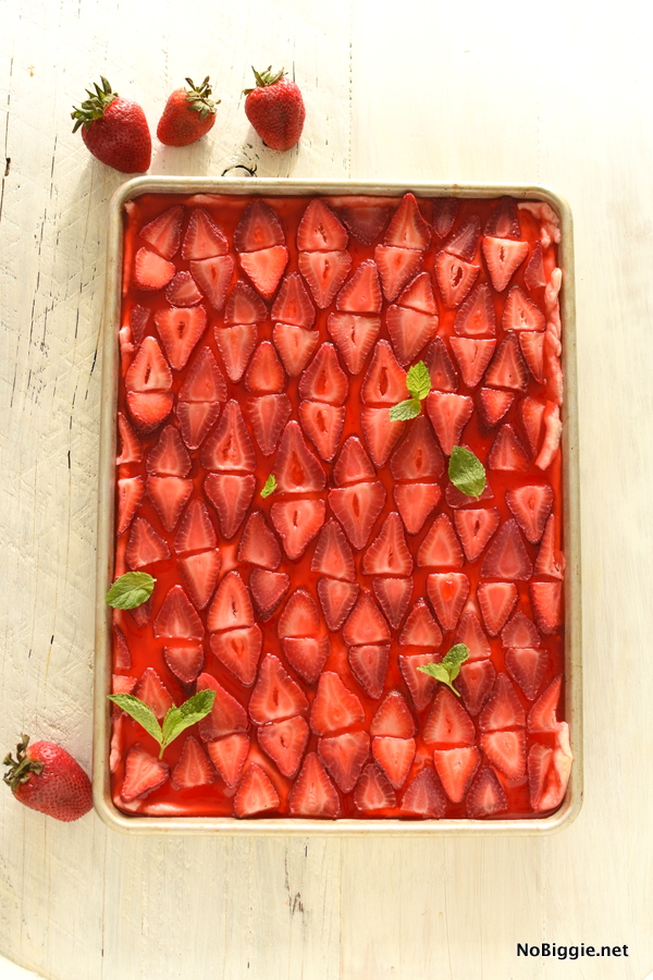 Strawberry Slab Pie to feed a crowd | NoBiggie.net