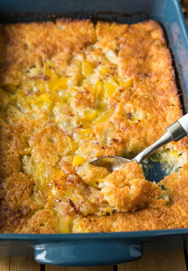 Southern Peach Cobbler | 25+ Desserts to feed a crowd