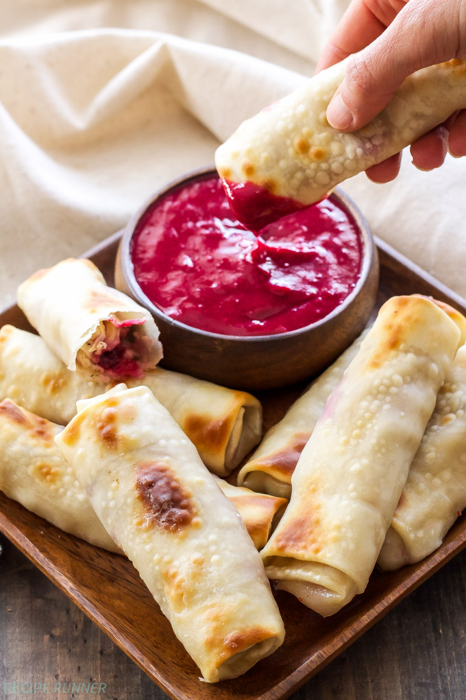 Turkey cranberry brie egg roll | 25+ MORE leftover turkey recipes