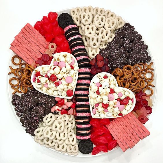 Valentine Salty Sweet Board | 25+ Valentine's Day Charcuterie Boards