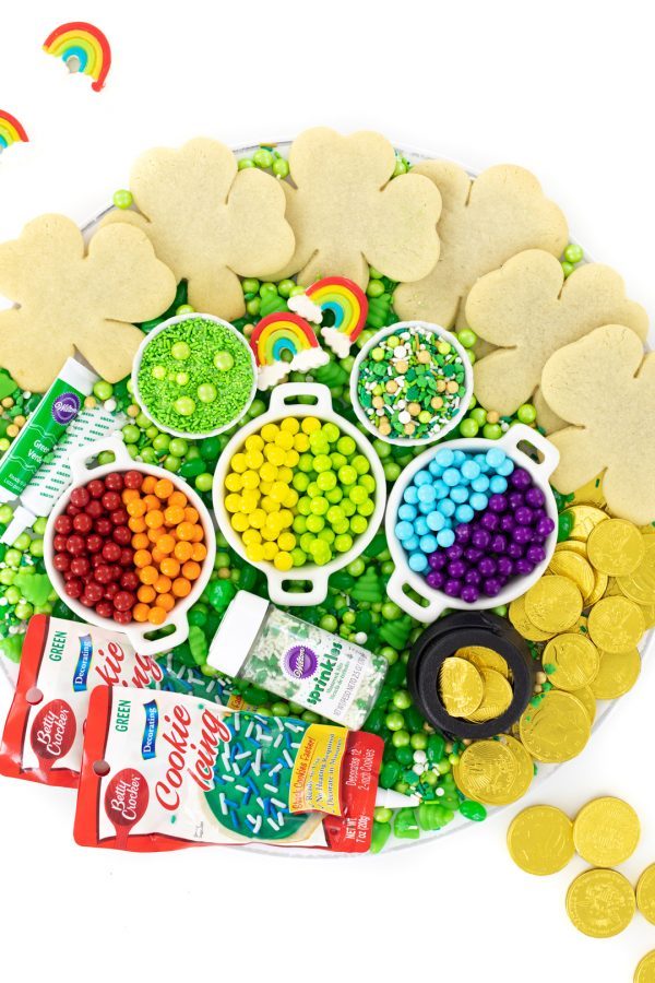 Cookie Decorating Board | St. Patrick's Day Charcuterie Boards