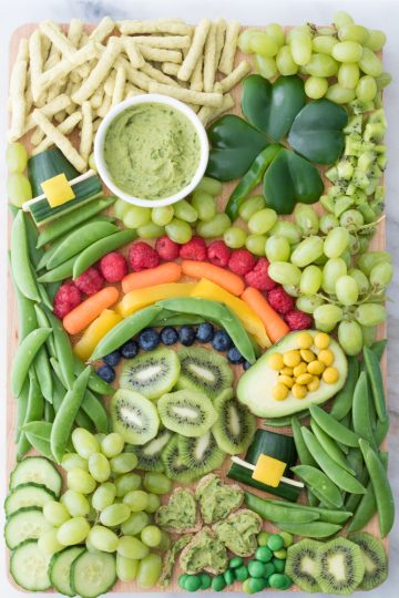 St Patrick's Day Snack Board | St. Patrick's Day Charcuterie Boards