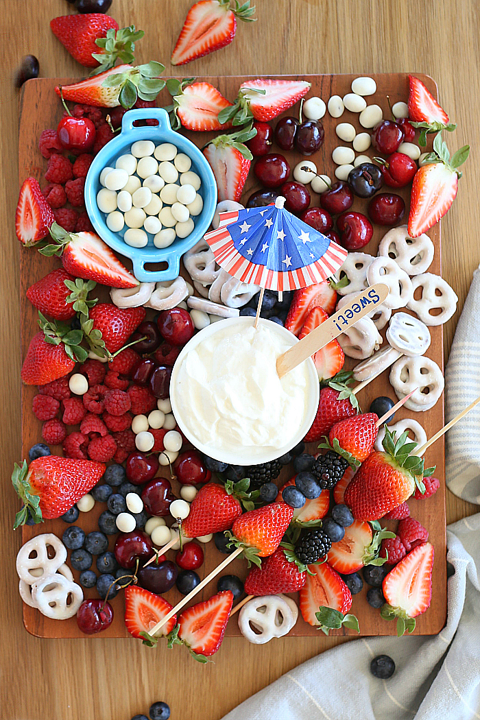 Red White and Blue Fruit Platter | Patriotic CHarcuterie Boards