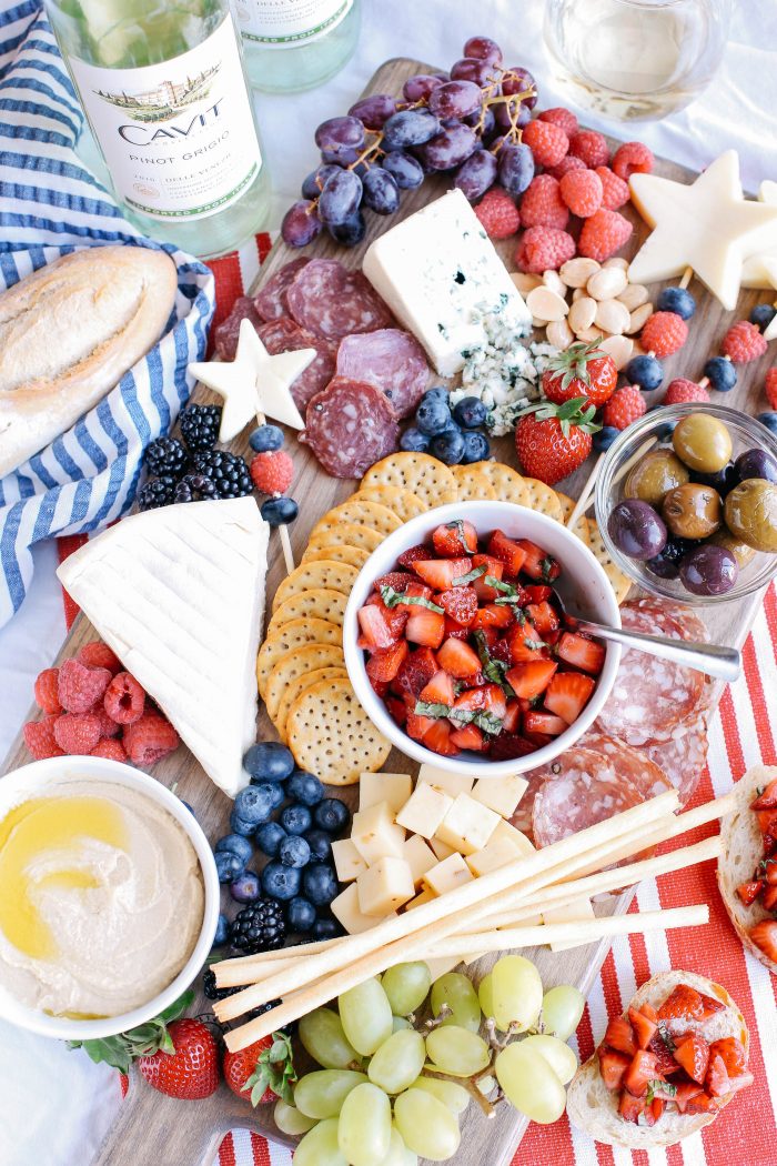 Ultimate Patriotic Cheeseboard | Patriotic Charcuterie Boards