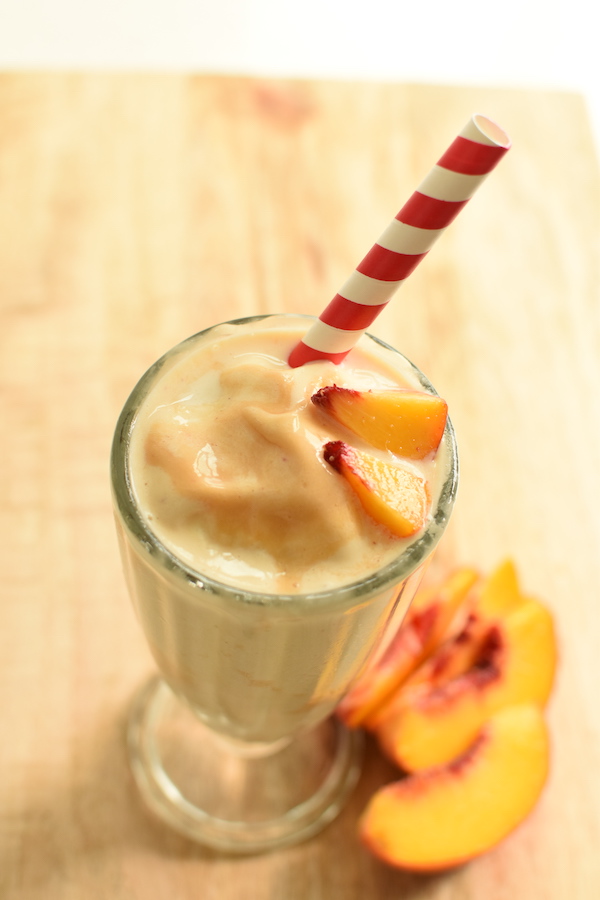 fresh peach milkshake made in the blender | NoBiggie.net