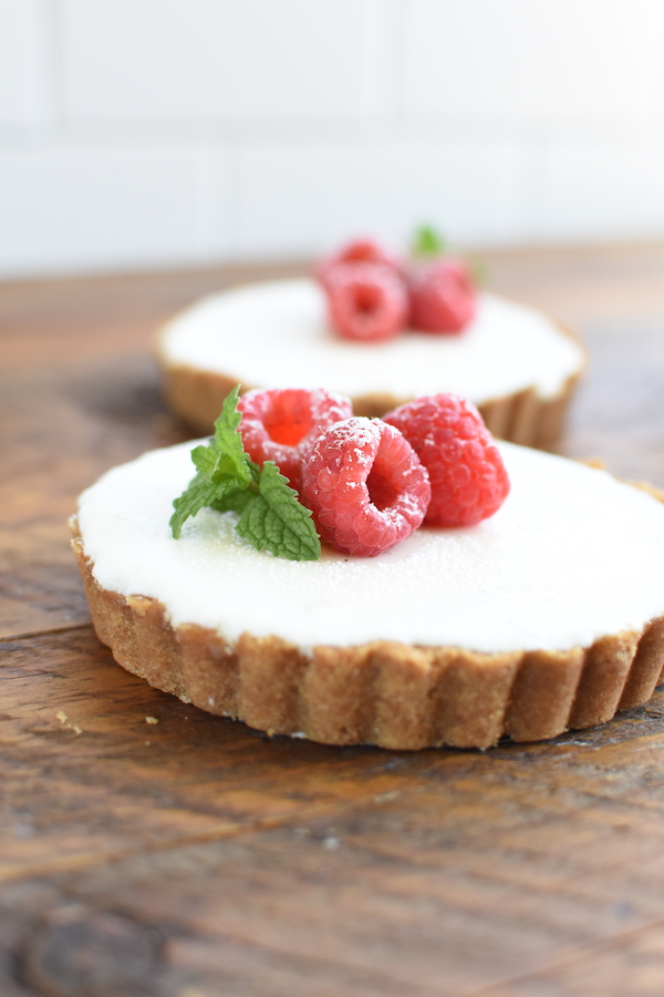 Raspberry Marshmallow Cream Tart | NoBiggie.net