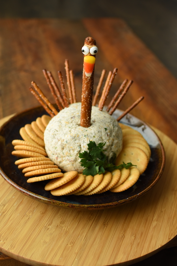 Thanksgiving turkey bacon ranch cheddar cheeseball | NoBiggie.net