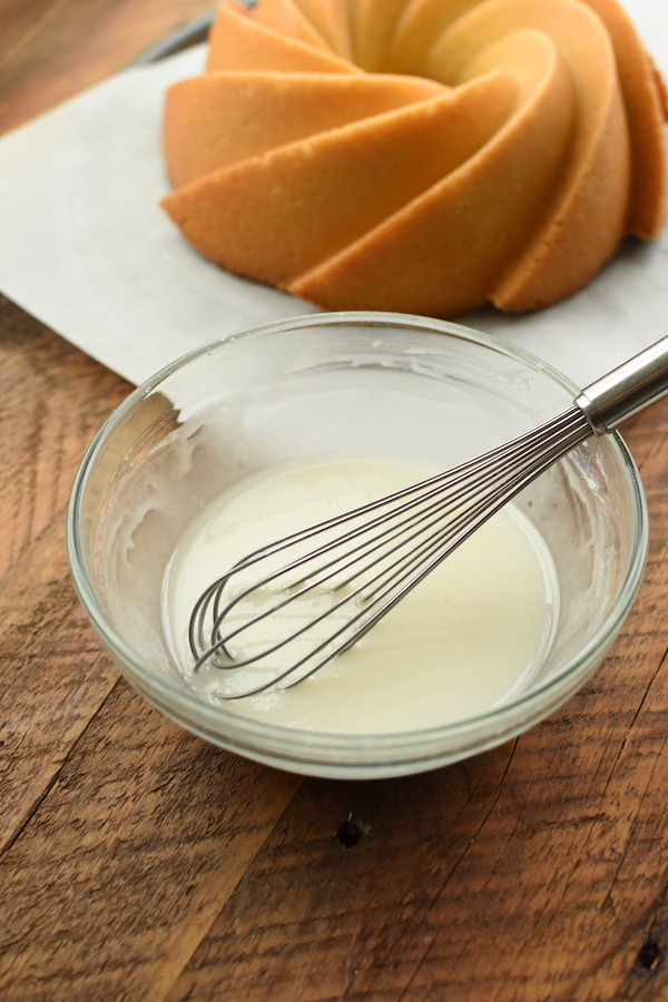 lemon lime glaze for bundt cake | NoBiggie.net