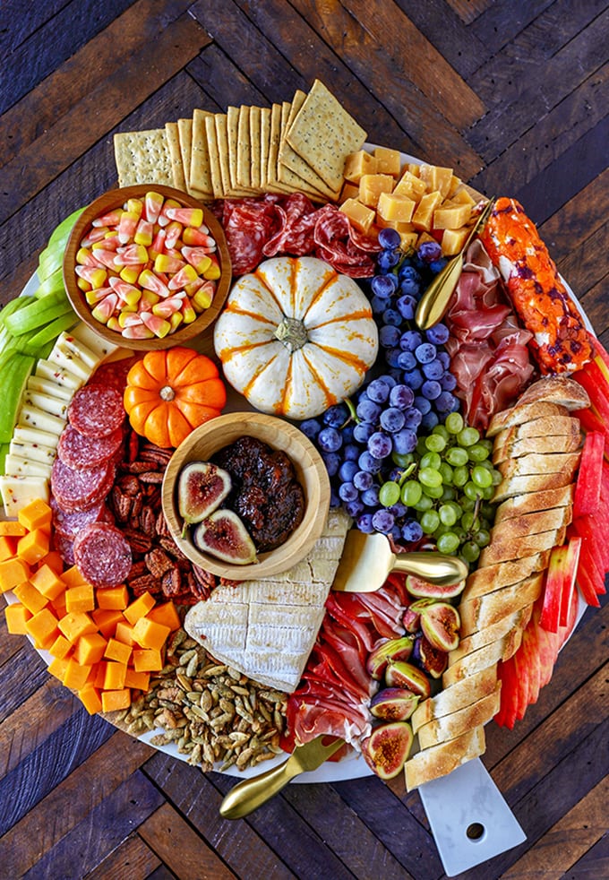 Harvest Board | Thanksgiving Charcuterie Boards