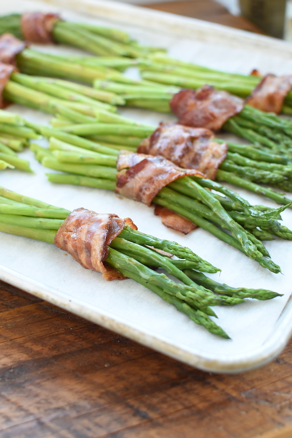 oven baked bacon wrapped asparagus | NoBiggie.net