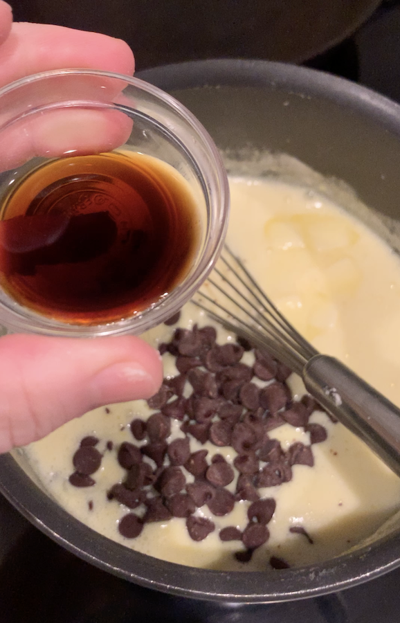 making chocolate cream pie | NoBiggie.net